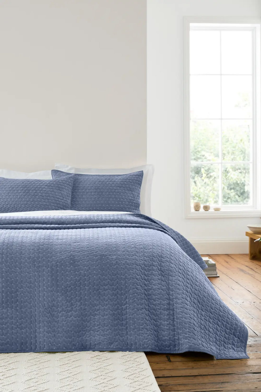 Attica bedspread blue