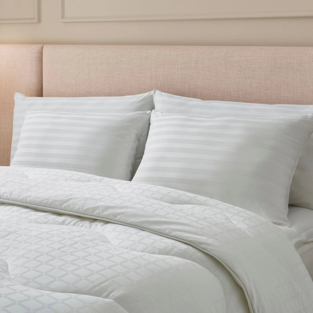 Boutique Silk Pillow STD