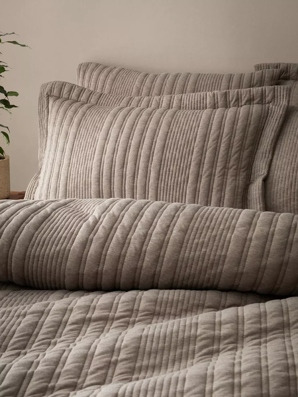 Catherine lansfield tamba oxford pillowcase pair mole