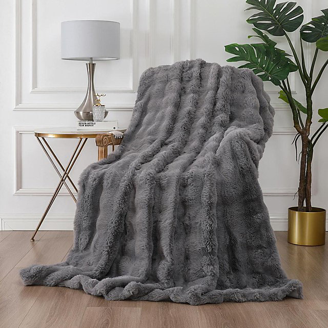 Rapport Luxury 3D Fur Blanket 150X200Cm Mocha