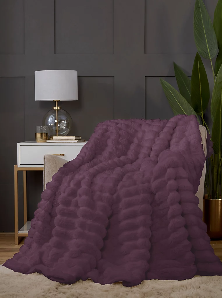 Rapport Rabbit Fur Throw 150X200Cm Burgundy Red