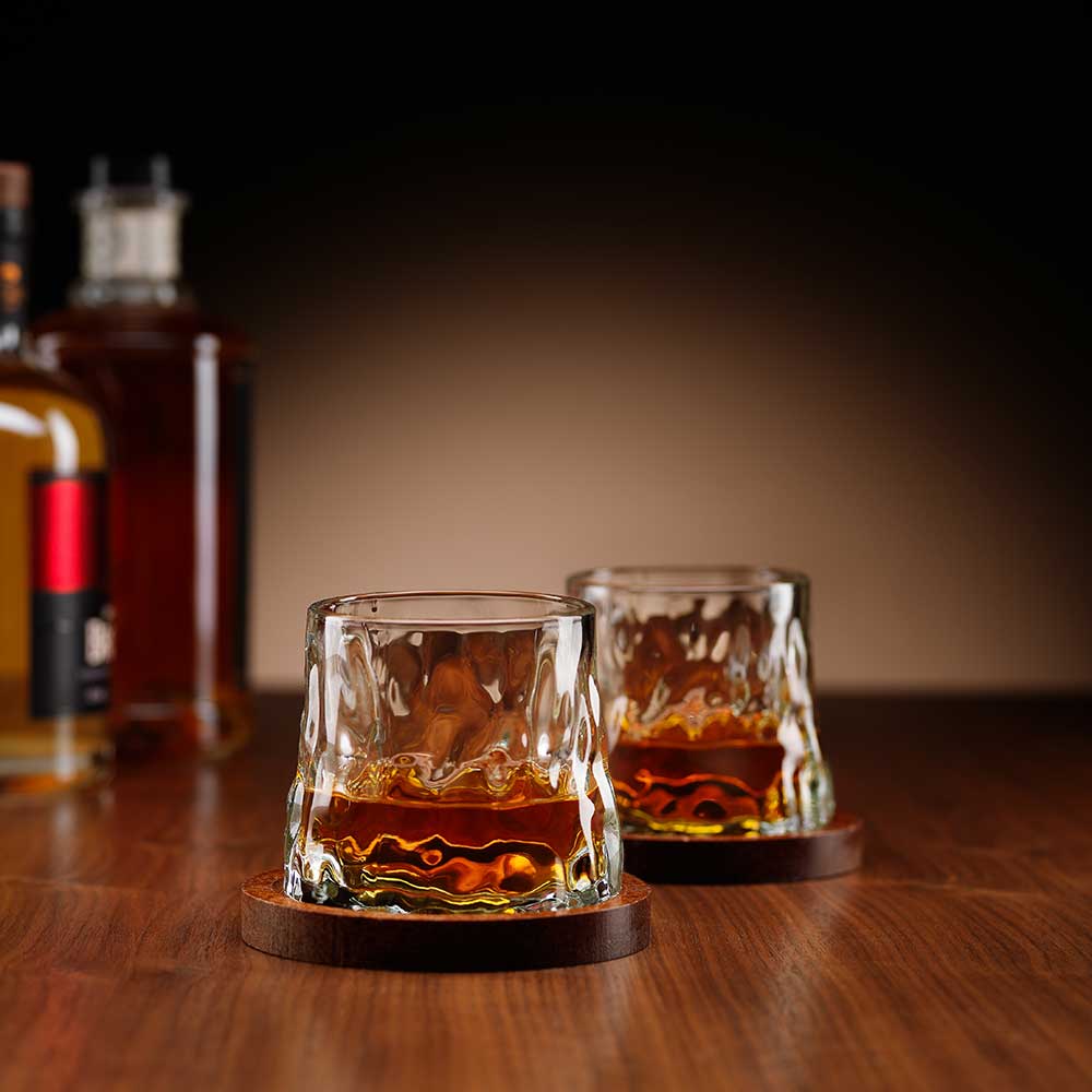 Rotating whiskey glasses drinks gift